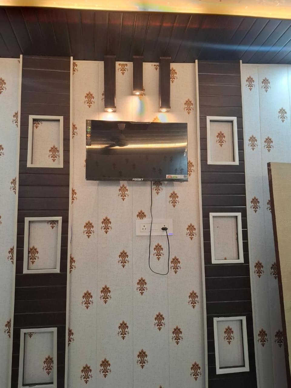 Hotel Sgh Subhadra Guest House Ayodhya Екстер'єр фото