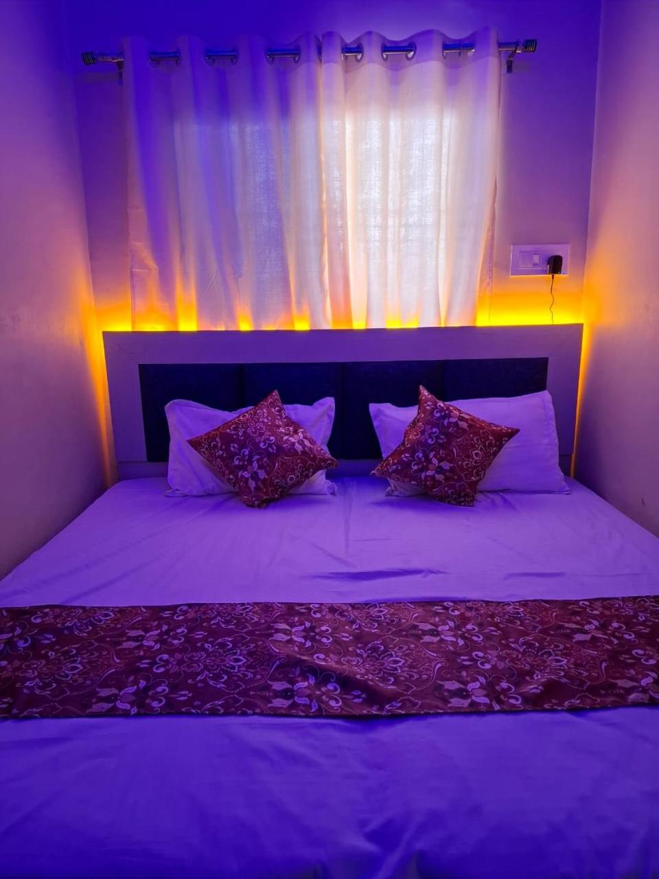 Hotel Sgh Subhadra Guest House Ayodhya Екстер'єр фото