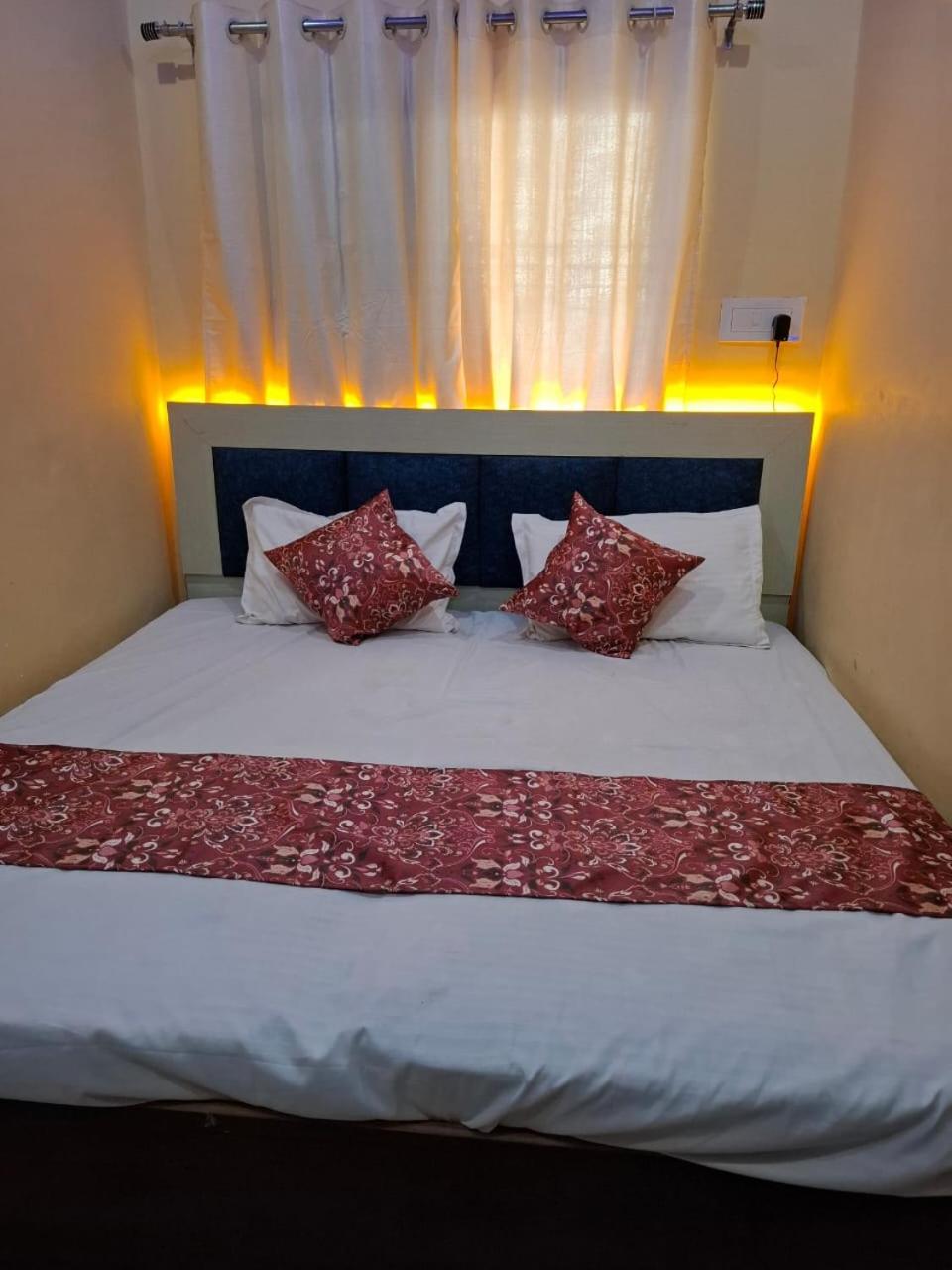 Hotel Sgh Subhadra Guest House Ayodhya Екстер'єр фото